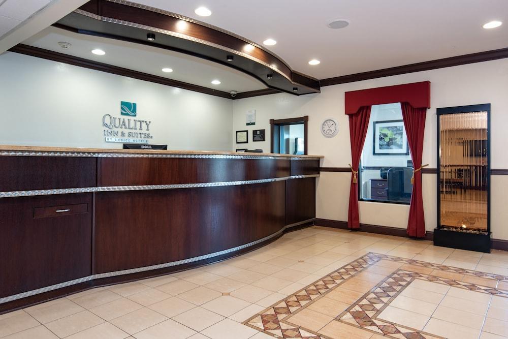 Quality Inn & Suites Quakertown-Allentown Экстерьер фото
